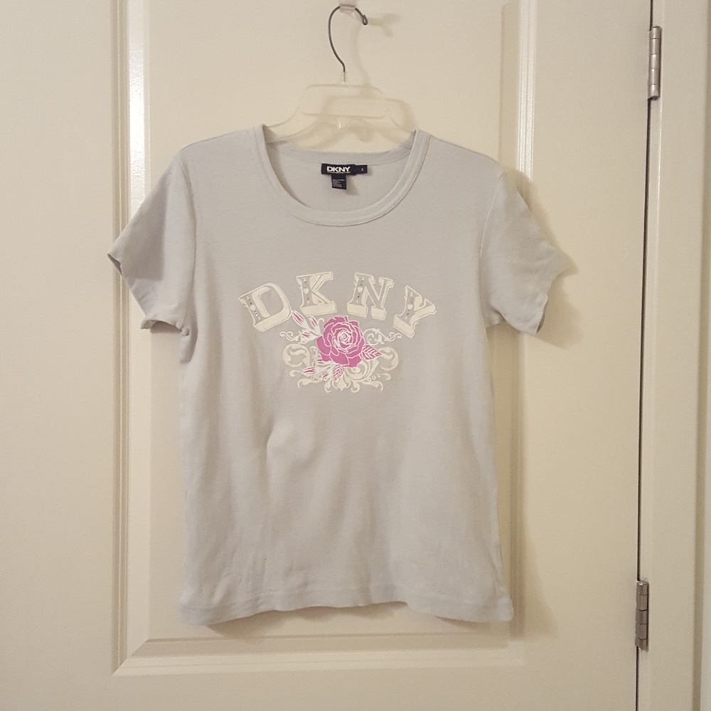 DKNY tshirt