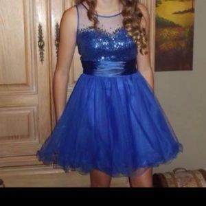 semi formal dress - landmark