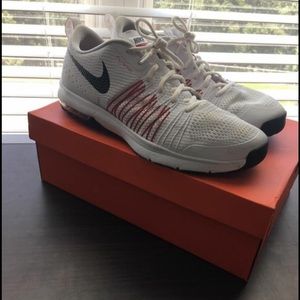 Nike Air Max Effort Trainer