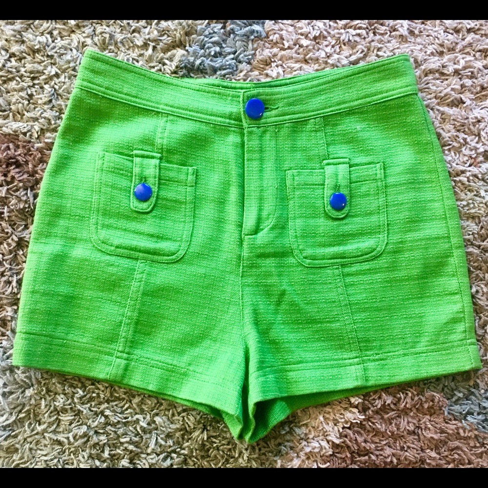High-waisted Shorts