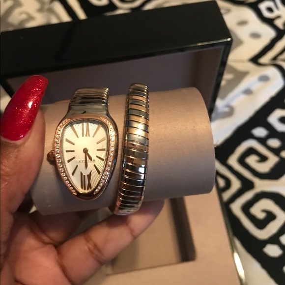 Serpenti Tubogas  Opaline Dial Quartz Ladies Watch