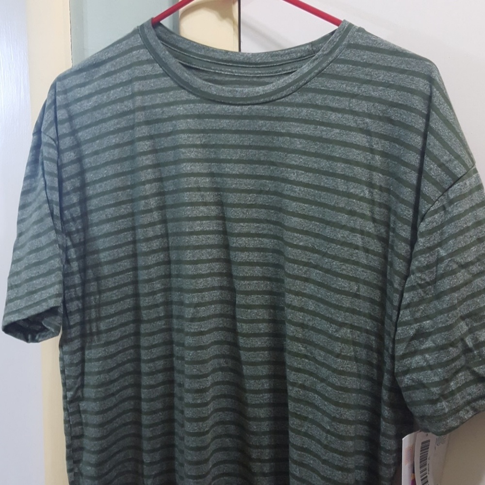 NWT Lularoe Patrick XL