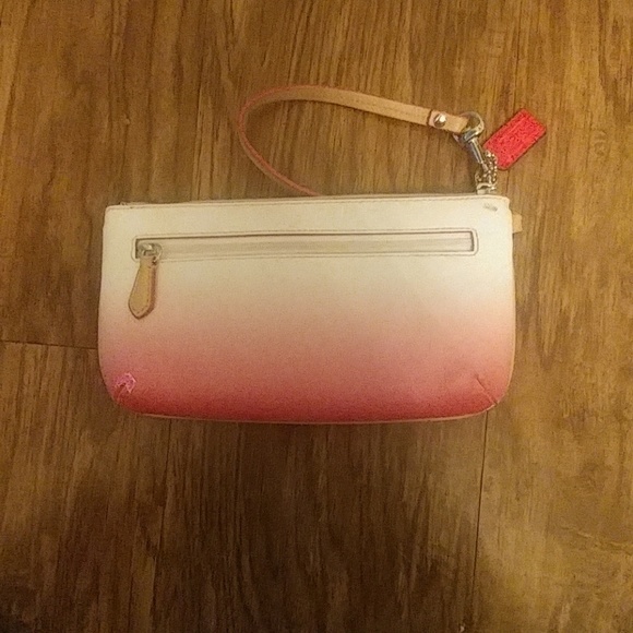 👛Pink ✳COACH✳ wristlet 👛 - Picture 4 of 7
