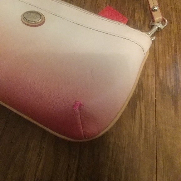 👛Pink ✳COACH✳ wristlet 👛 - Picture 6 of 7