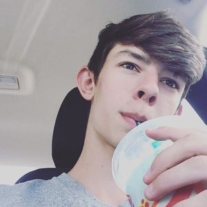 Meet your Posher, Tyler