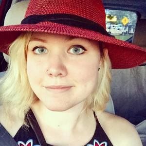 Meet your Posher, Julia