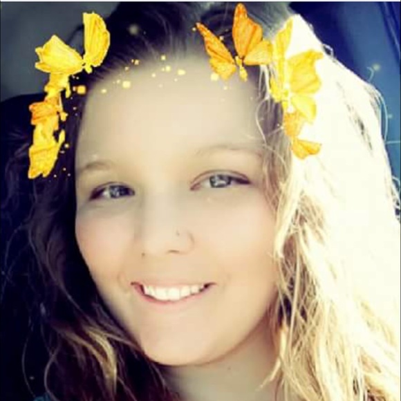 Meet your Posher, Lisa renee - Picture 4 of 8