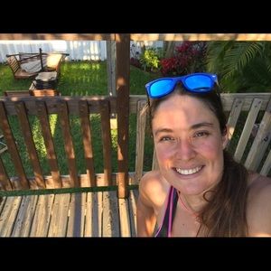 Meet your Posher, Andira