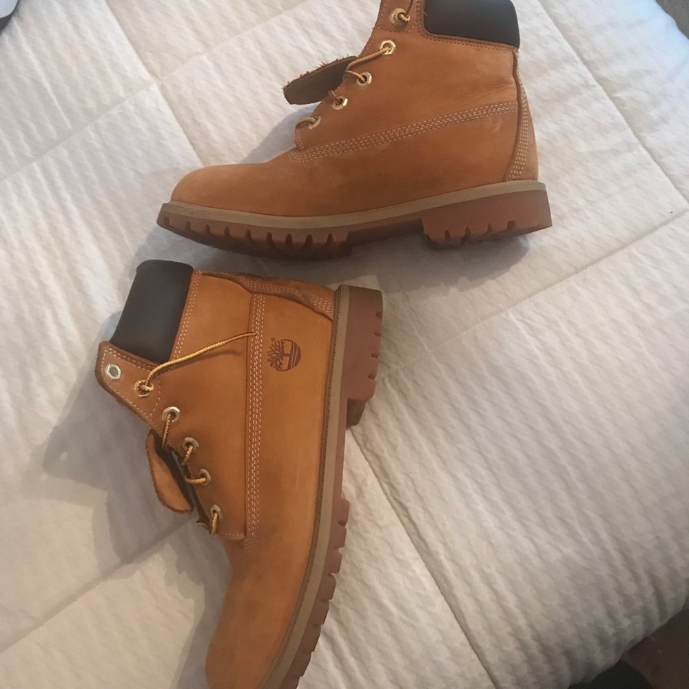 Timberlands - Picture 4 of 4