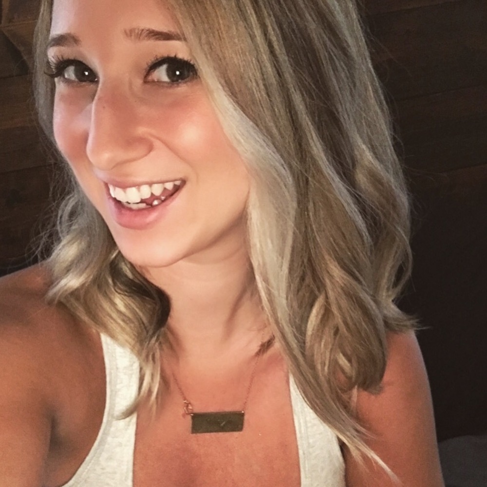 Meet your Posher, Marissa