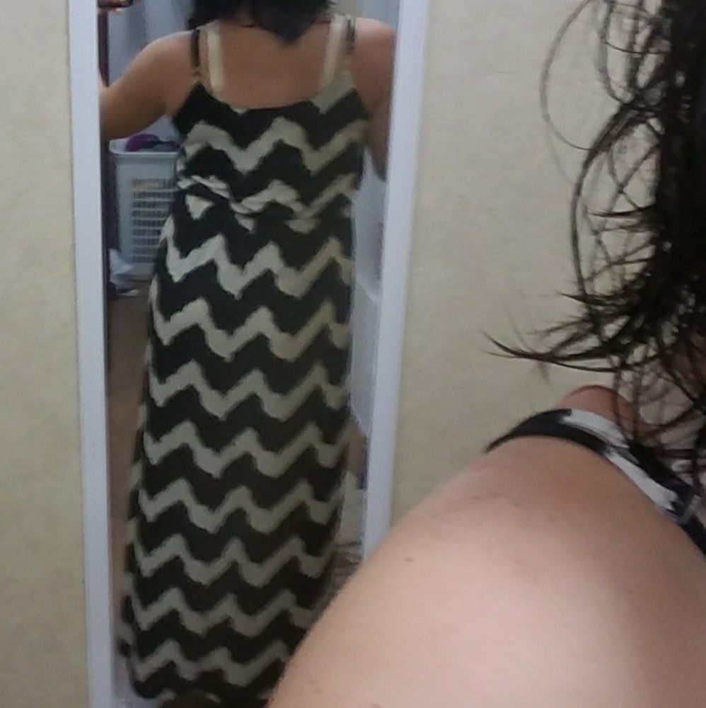 Maxi Dress - Picture 3 of 4