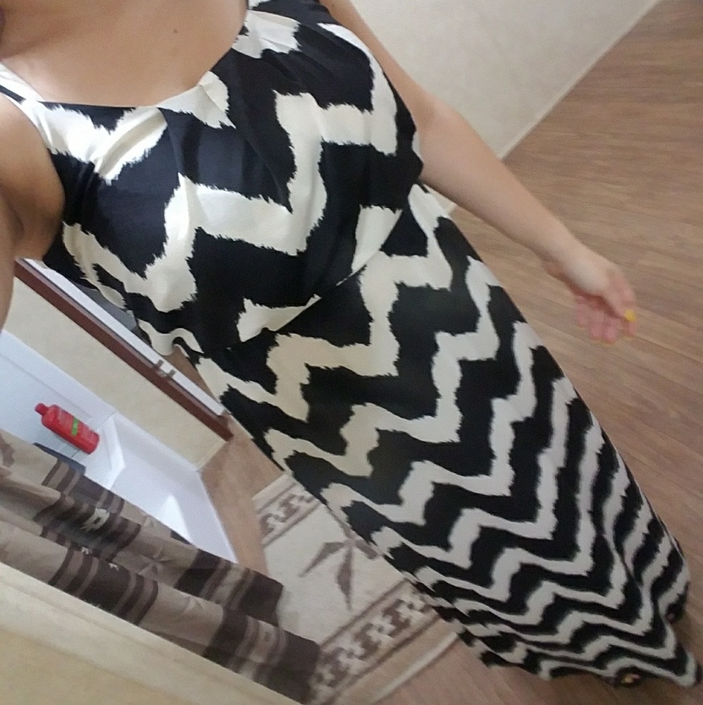 Maxi Dress - Picture 4 of 4