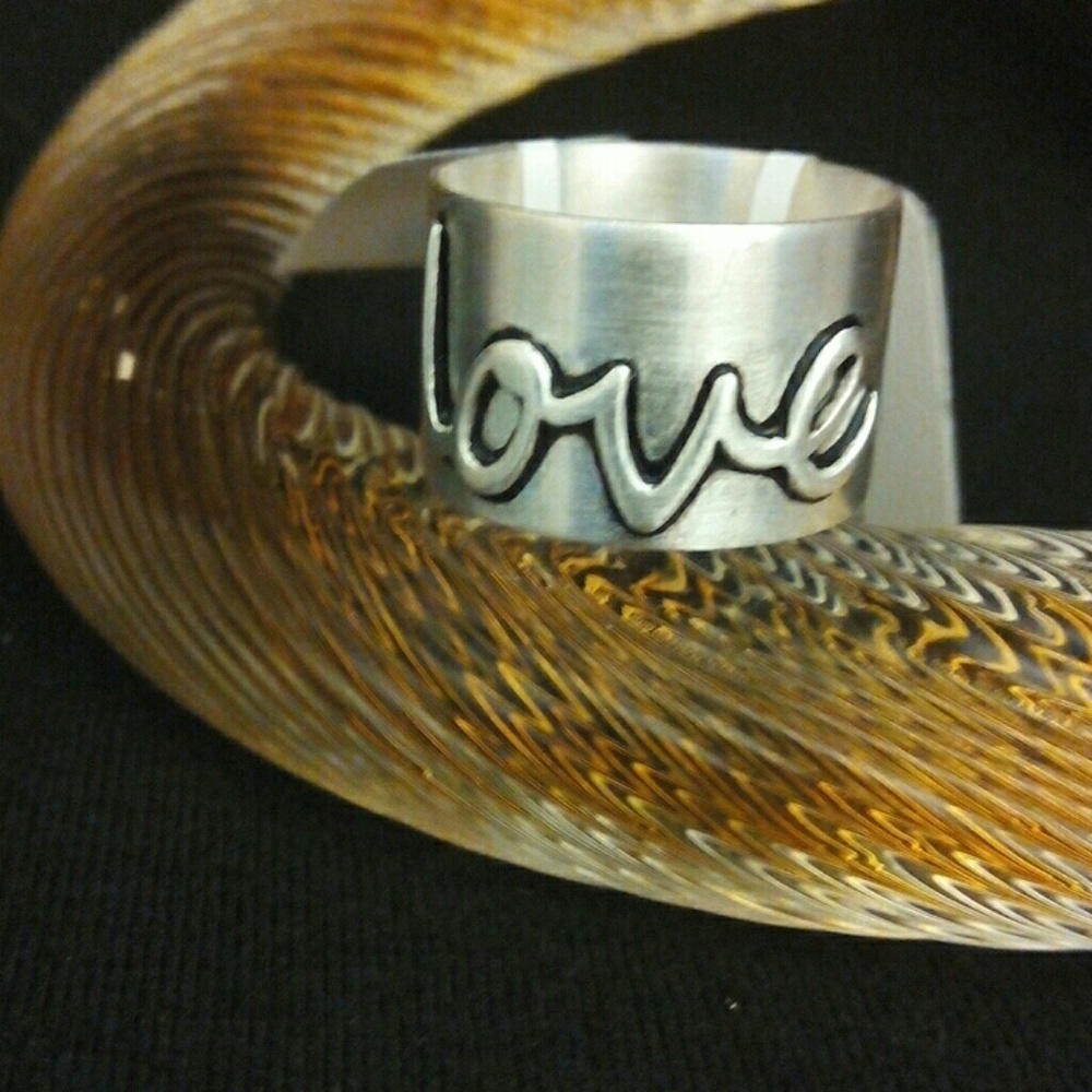 Sz7.25 Love sterling ring