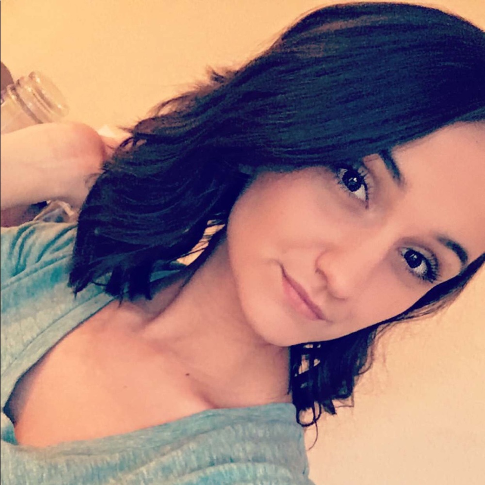 Meet your Posher, Breanna