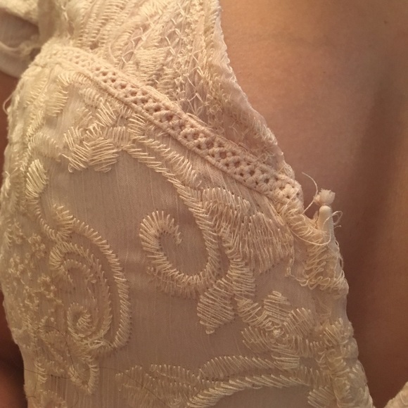 Blush lace romper - Picture 2 of 2