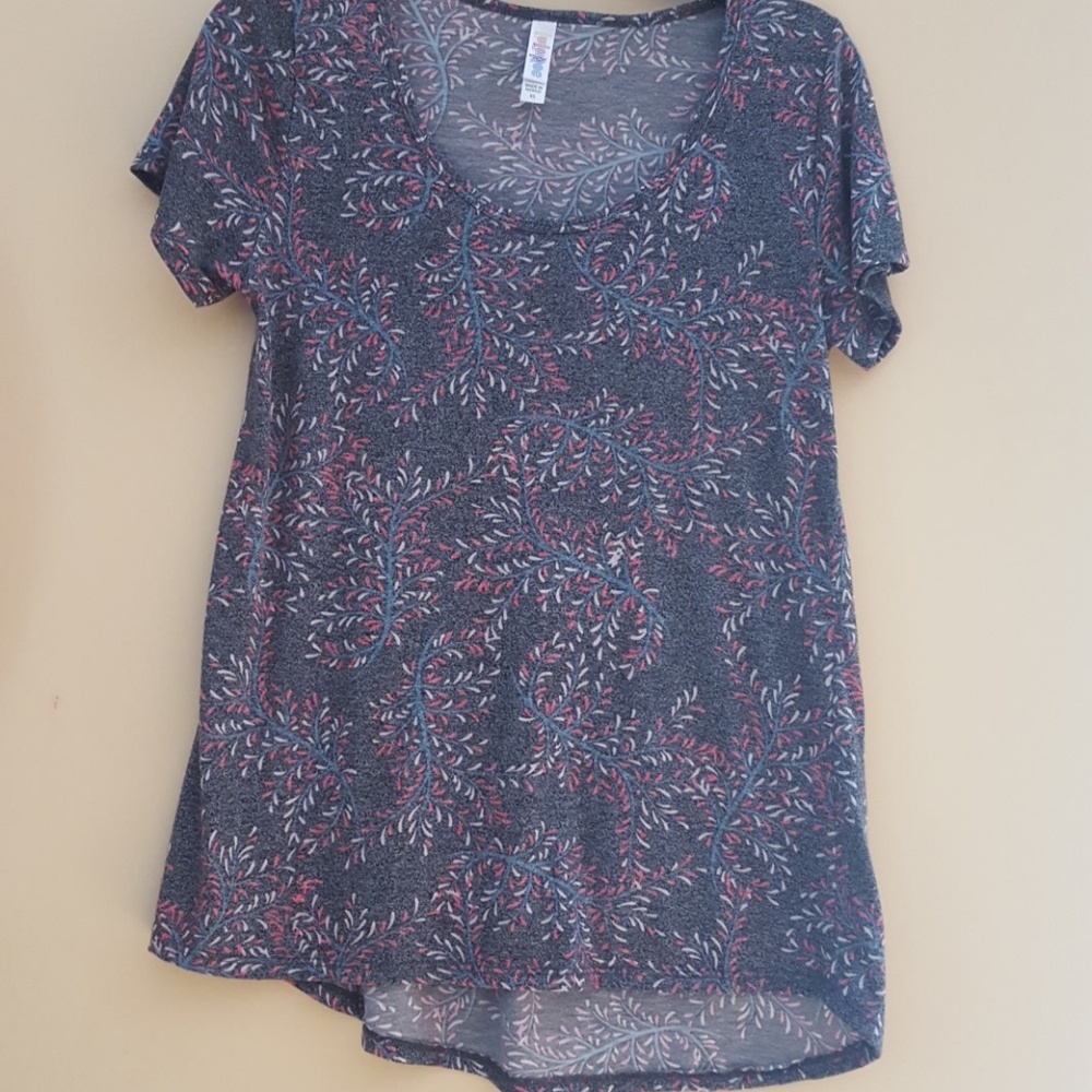 Lularoe Classic Tee
