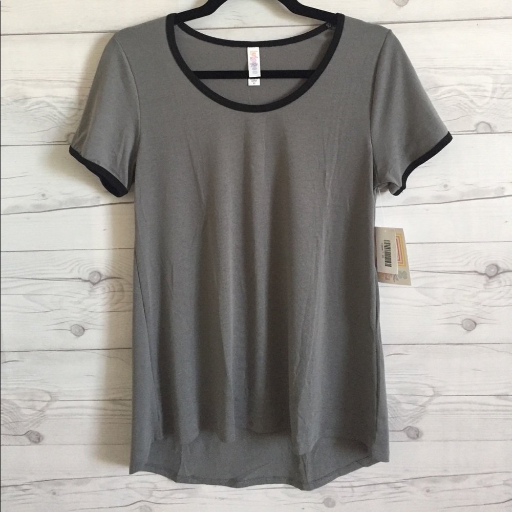 ✨NWT LULAROE CLASSIC T✨