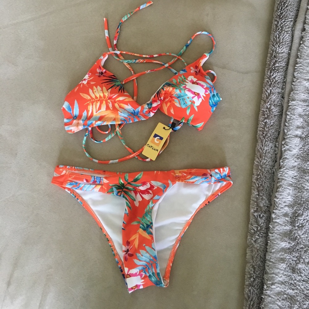 Cuplum Bikini