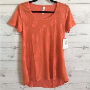 ✨NWT LULAROE CLASSIC T✨