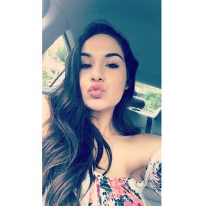 Meet your Posher, Brianna