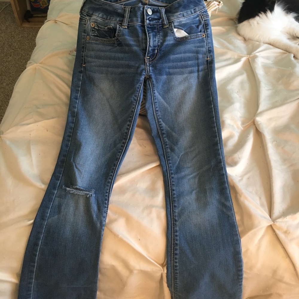 Too small - Picture 2 of 4