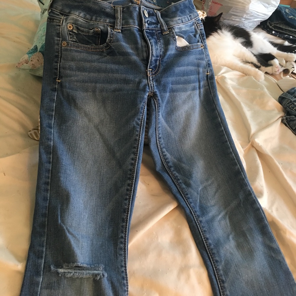 Too small - Picture 3 of 4