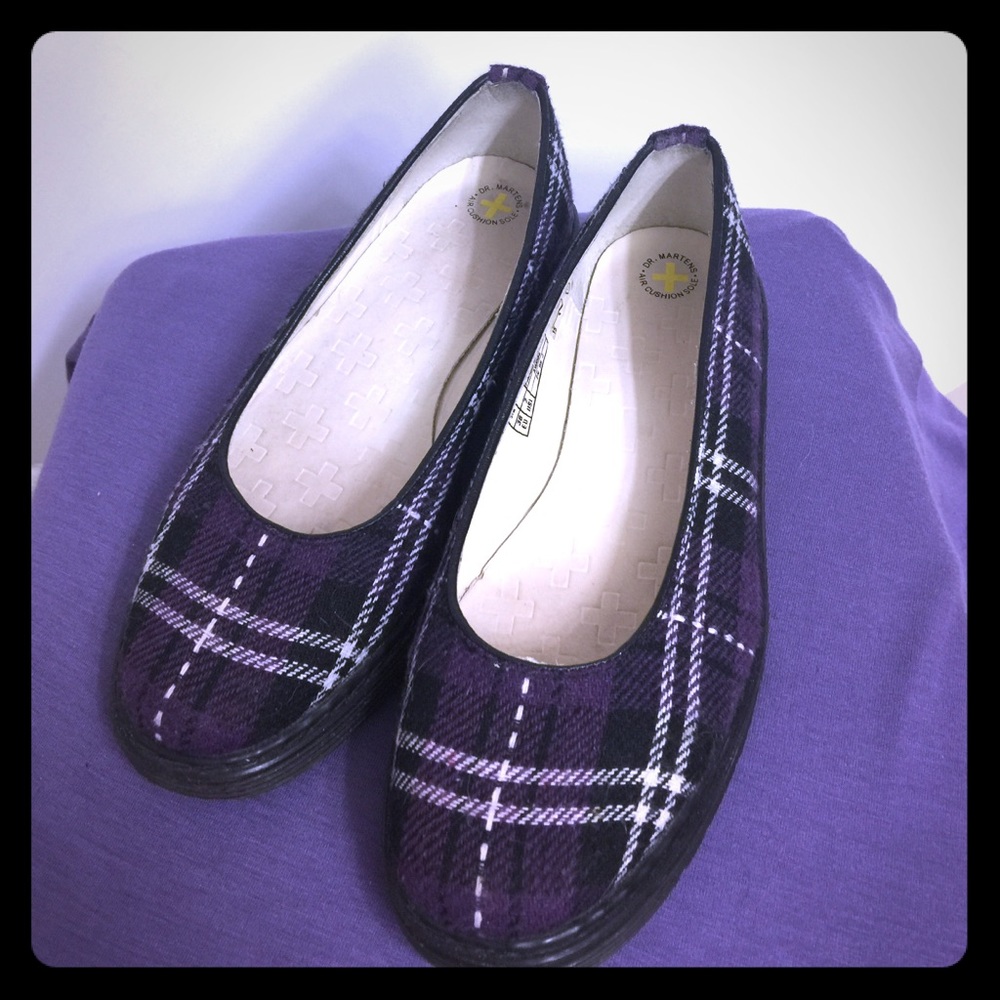 Dr. Martens adorable purple plaid Flats 🙌🏻