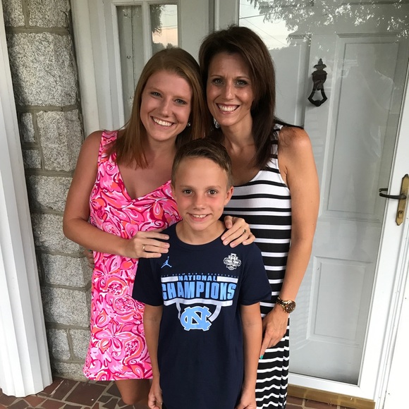 Meet your Posher, Carly - Picture 9 of 12