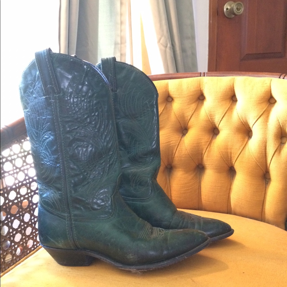 Vintage emerald green cowboy boots