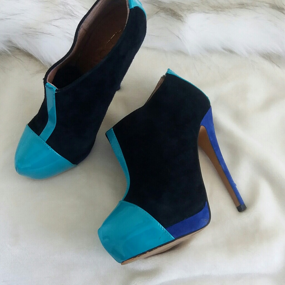 Black, Blue, Aqua Color Block Stilettos