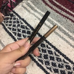 Liquid eyeliners