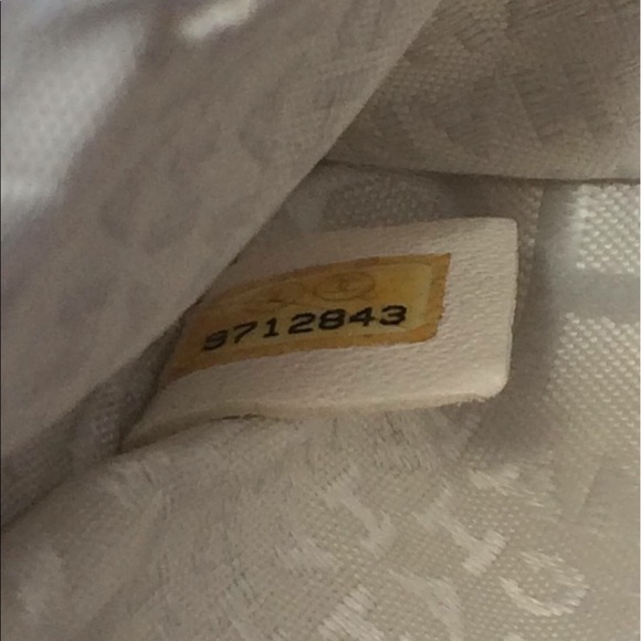 Beautiful Chanel clutch on chain - Picture 4 of 7