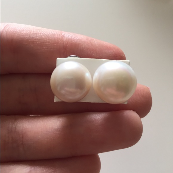 Jewelry - Oversized Pearl Earrings
