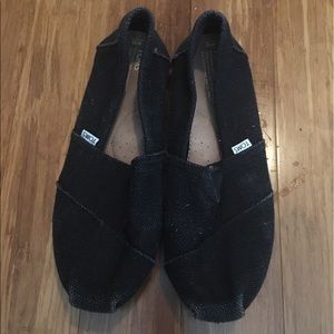 Used charcoal grey toms
