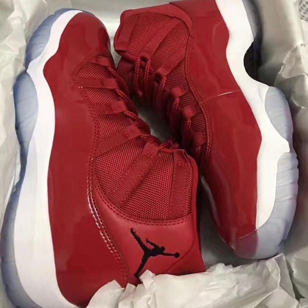 Gym Red 11s