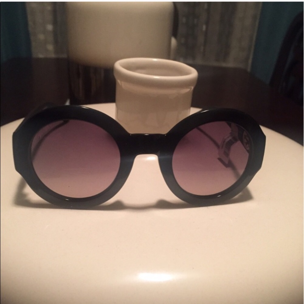 Gucci authentic sunglasses