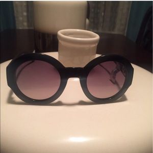 Gucci authentic sunglasses