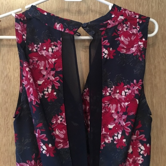 Forever 21 floral dress - Picture 4 of 4