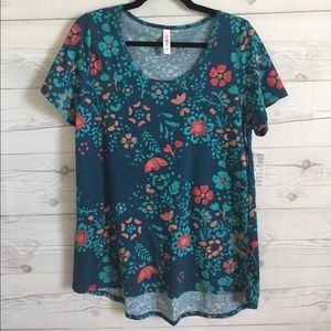 ✨NWT LULAROE CLASSIC T✨