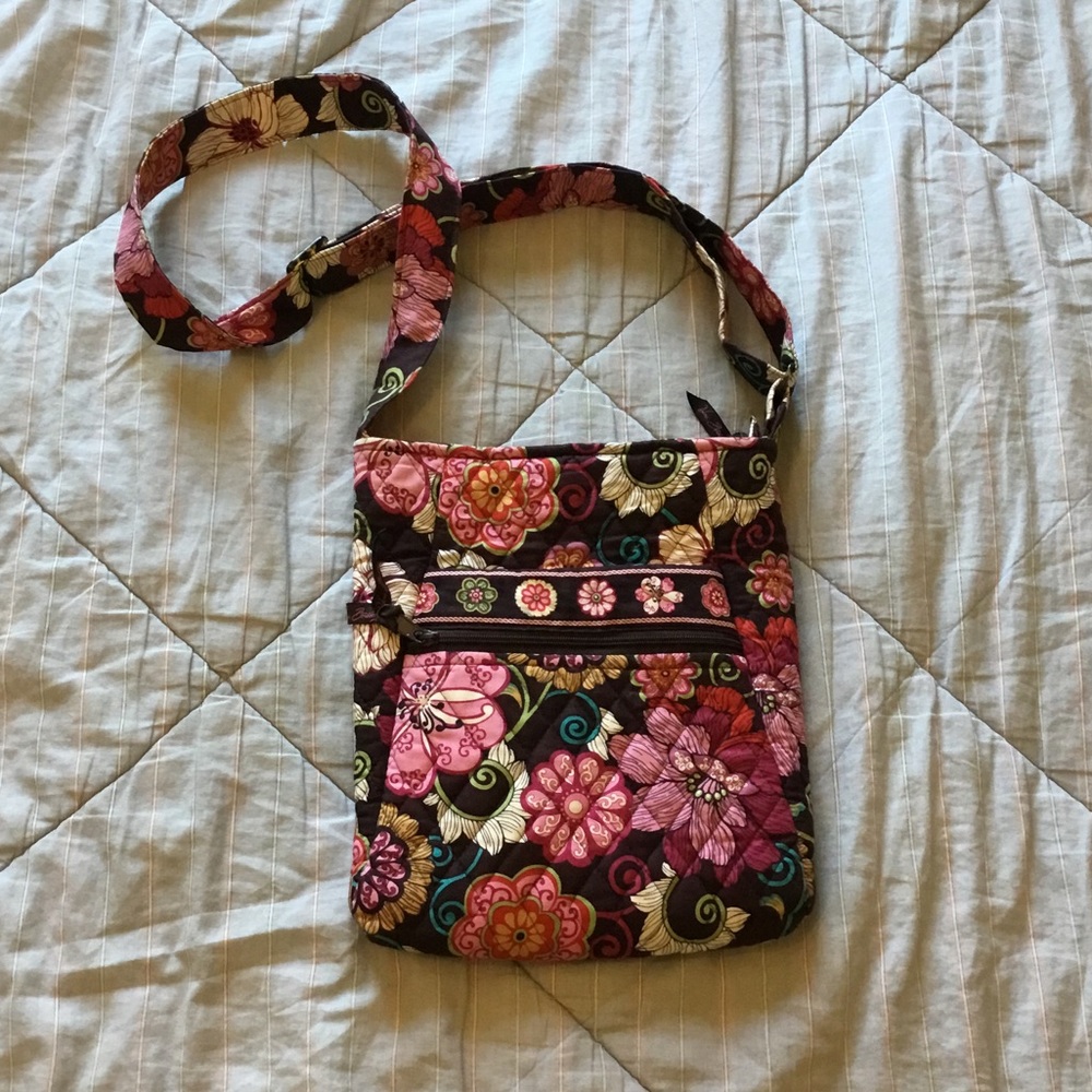 Vera crossbody