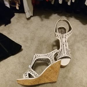 White Wedges