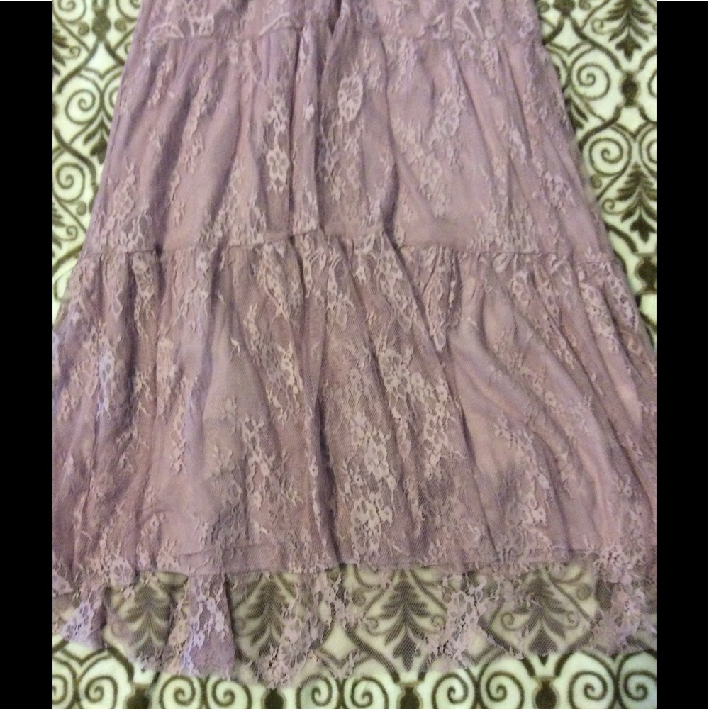 Sale❗️Beautiful Lace Midi Dress - Picture 4 of 5