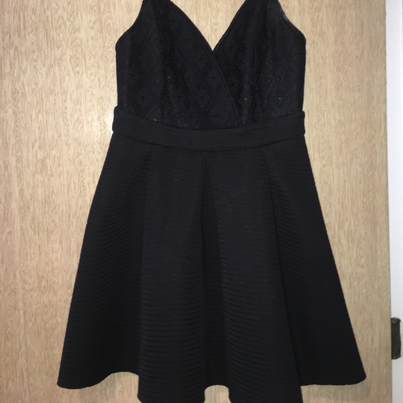 Black short love culture dress - Picture 1 of 5