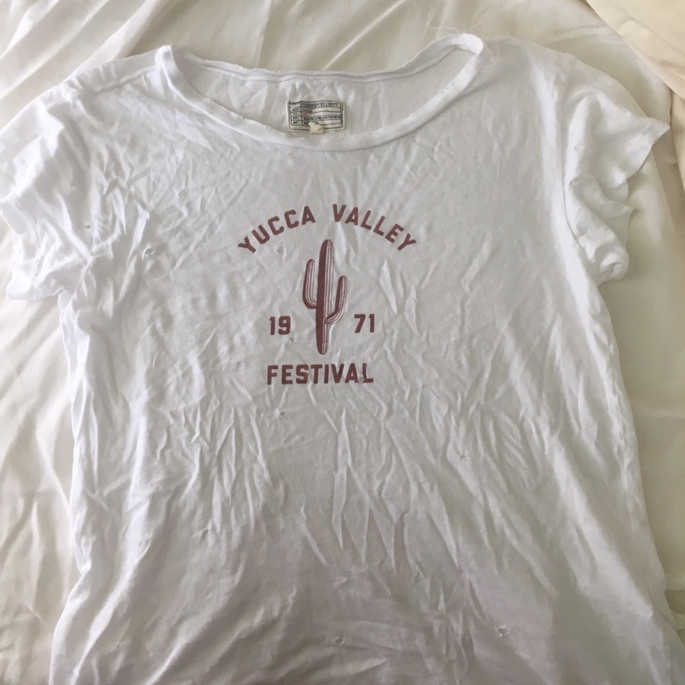 Current Elliott NWOT Distressed Tee - Picture 5 of 5