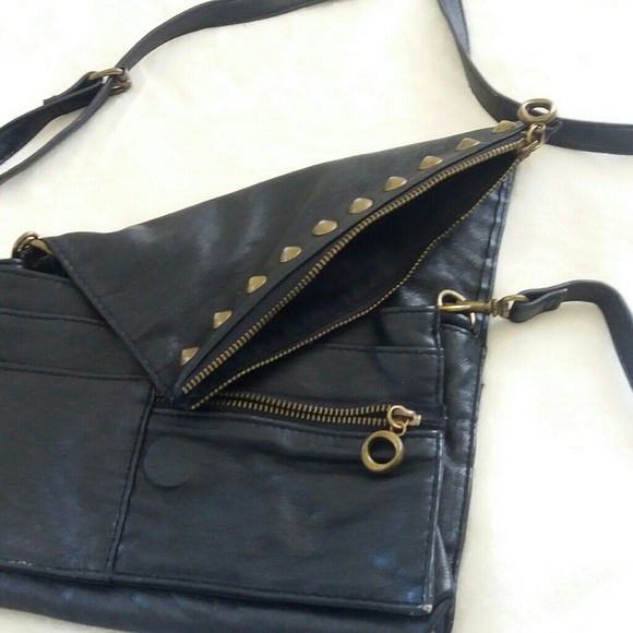 Small Black Crossbody Bag - Picture 4 of 7