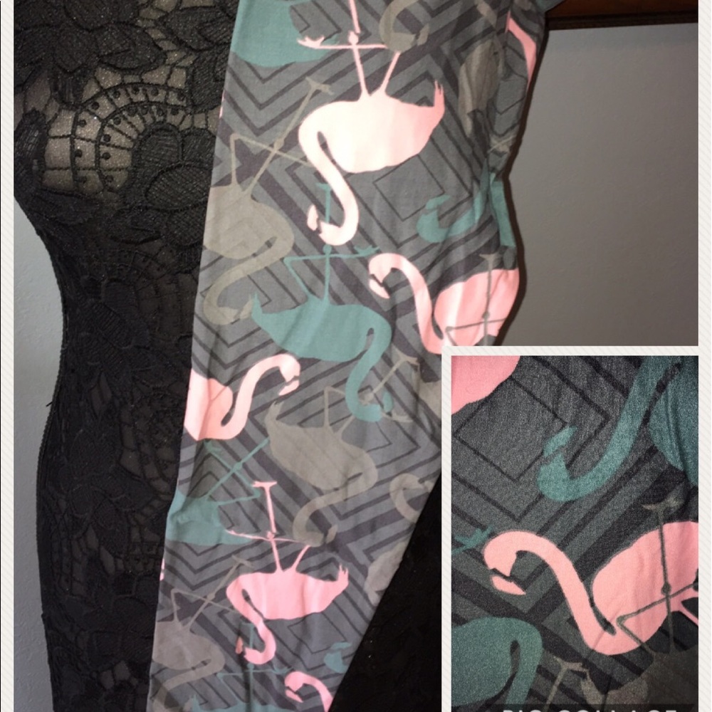 Silky Soft Flamingo Leggings