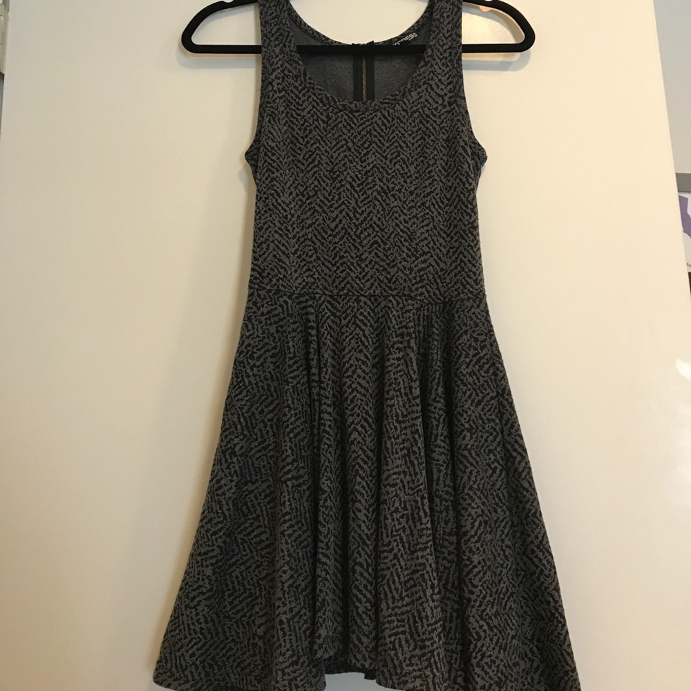 EXPRESS Black/ Gray Patterned Fit and Flare Dress