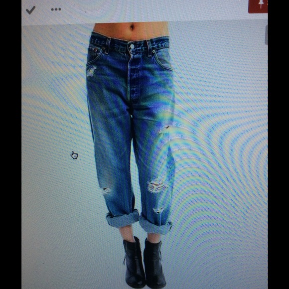 VINTAGE LEVI 501 ALL IN CLOSET - Picture 2 of 4