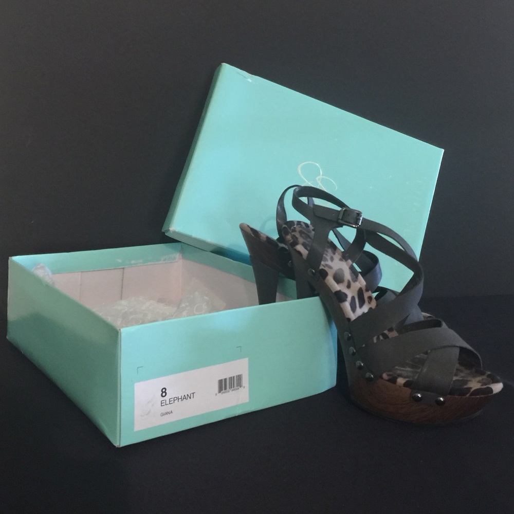 Jessica Simpson platform strapped heels