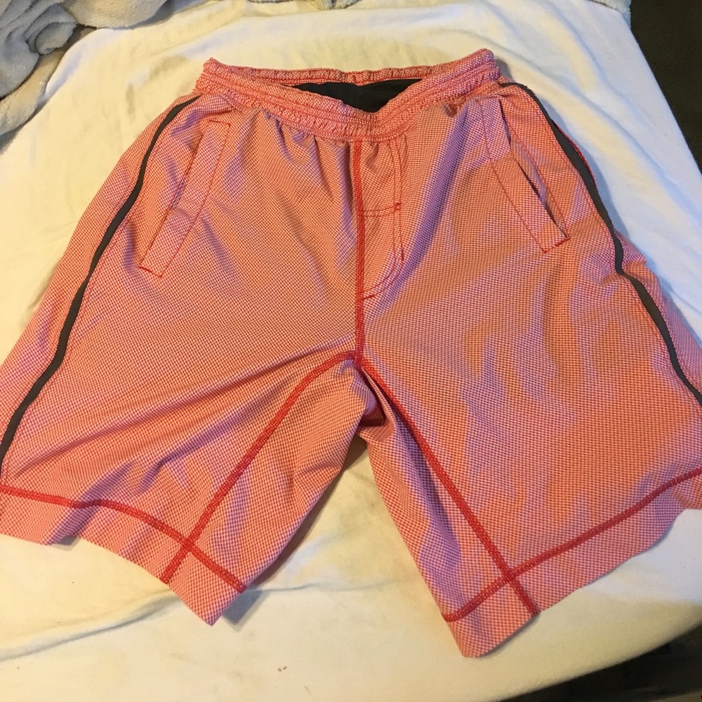 Lululemon pace breaker size medium